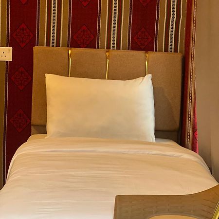 Rum Moon Luxury Camp Wadi Rum Buitenkant foto