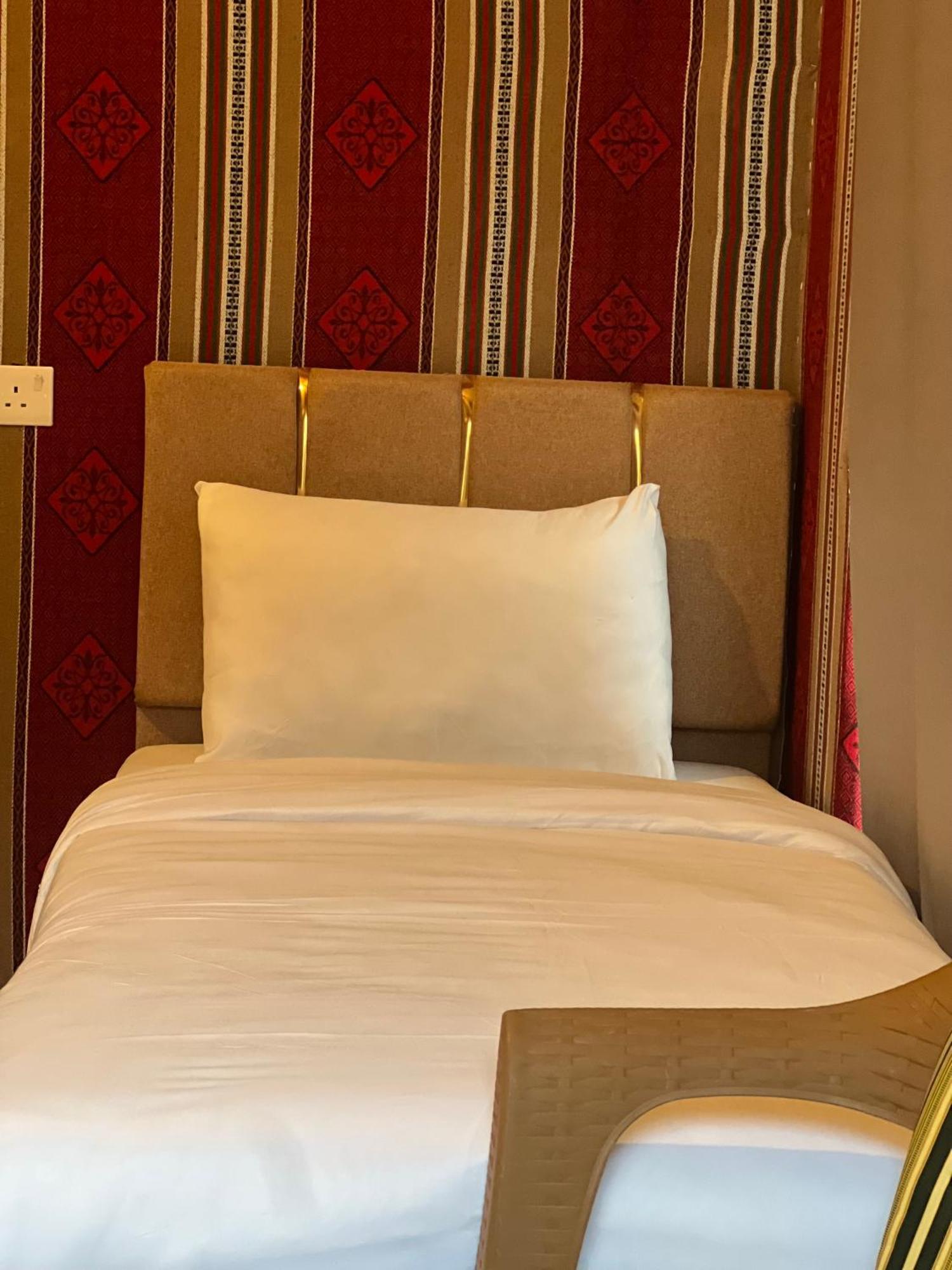 Rum Moon Luxury Camp Wadi Rum Buitenkant foto