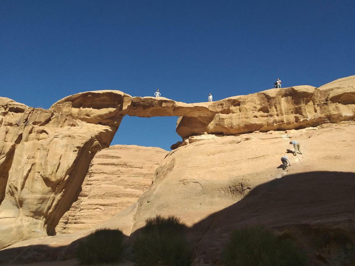 Rum Moon Luxury Camp Wadi Rum Buitenkant foto