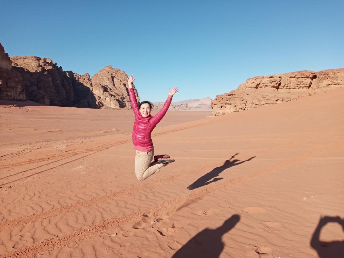 Rum Moon Luxury Camp Wadi Rum Buitenkant foto